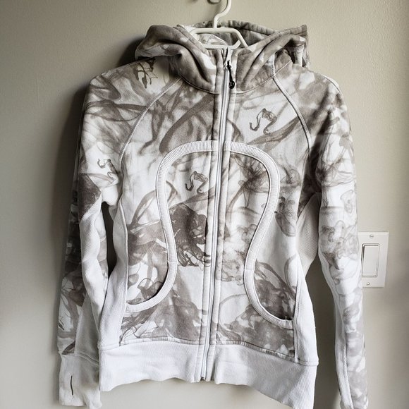 lululemon athletica Sweaters - lululemon scuba hoodie size 6